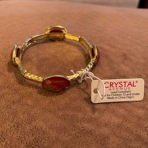 A bracelet that will gravitate towards you